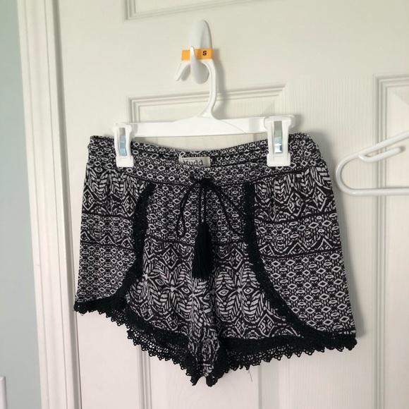 Flowy shorts - Picture 3 of 4